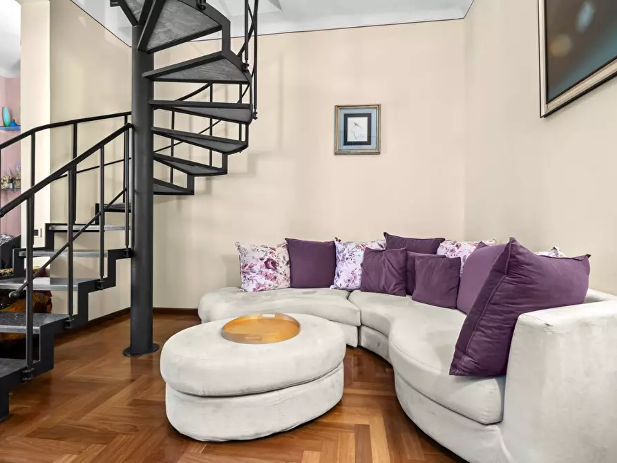 Immagine 4 di Villa in vendita  in Via Silvio Pellico 15 a La Spezia