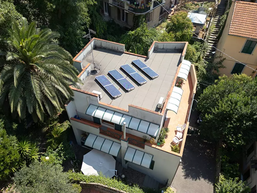 Immagine 21 di Villa in vendita  in Via Silvio Pellico 15 a La Spezia