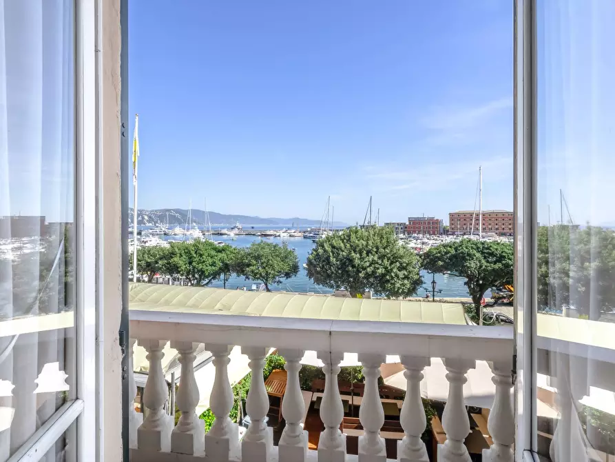 Immagine 13 di Appartamento in vendita  in Via Bottaro 6 a Santa Margherita Ligure