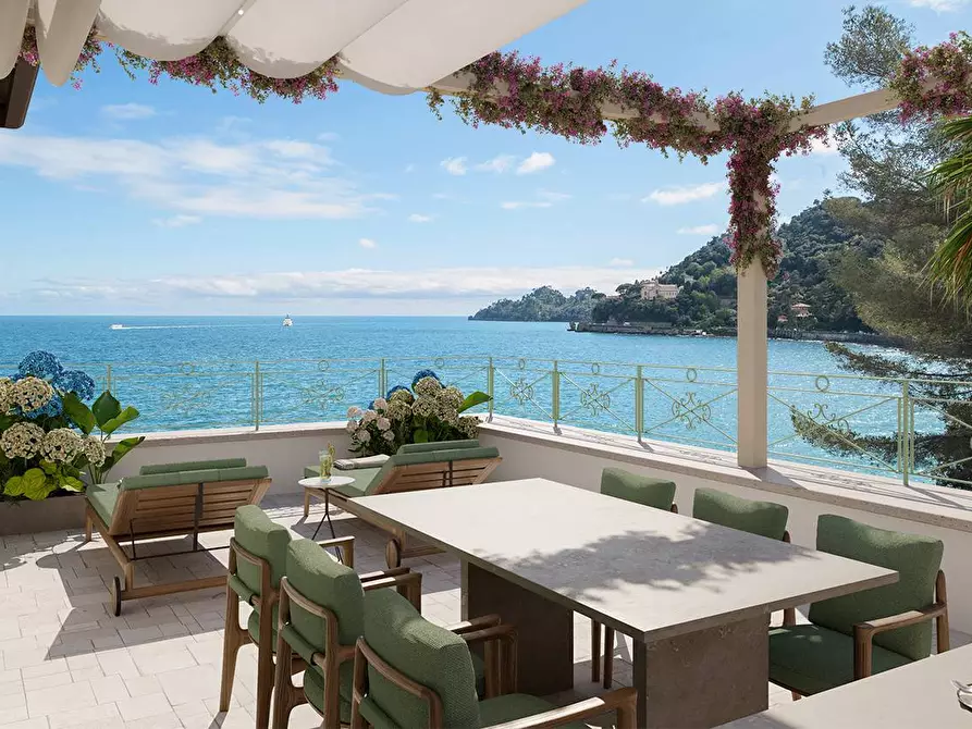 Immagine 6 di Appartamento in vendita  in Lungomare Rossetti 10-12-14a a Santa Margherita Ligure