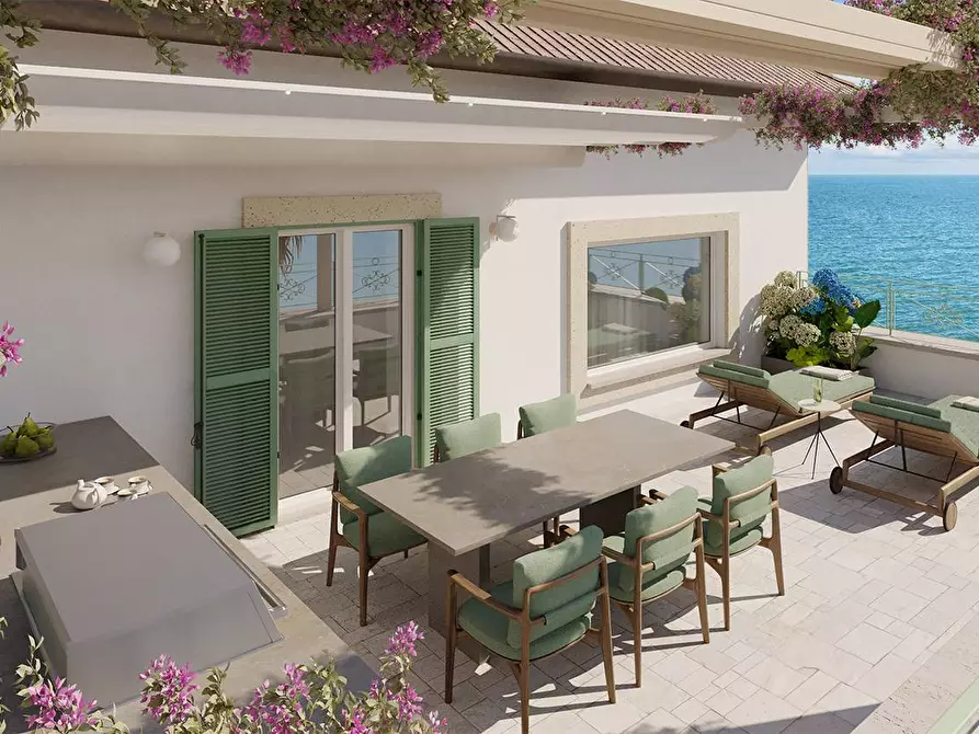 Immagine 7 di Appartamento in vendita  in Lungomare Rossetti 10-12-14a a Santa Margherita Ligure