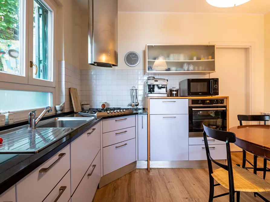 Immagine 17 di Villa in vendita  in via del laghetto 9 a Lavagna