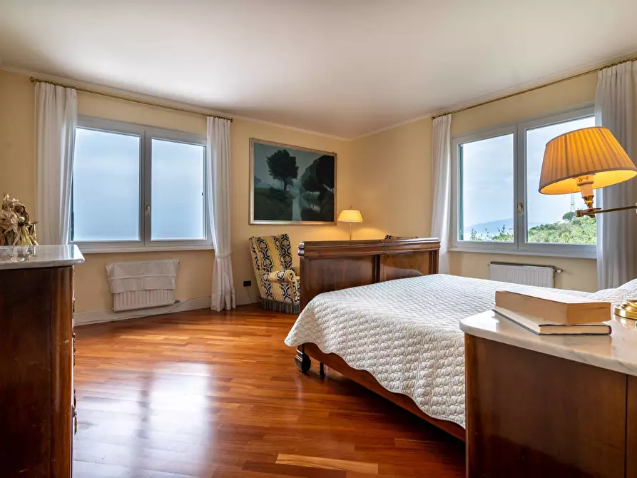 Immagine 18 di Villa in vendita  in via del laghetto 9 a Lavagna