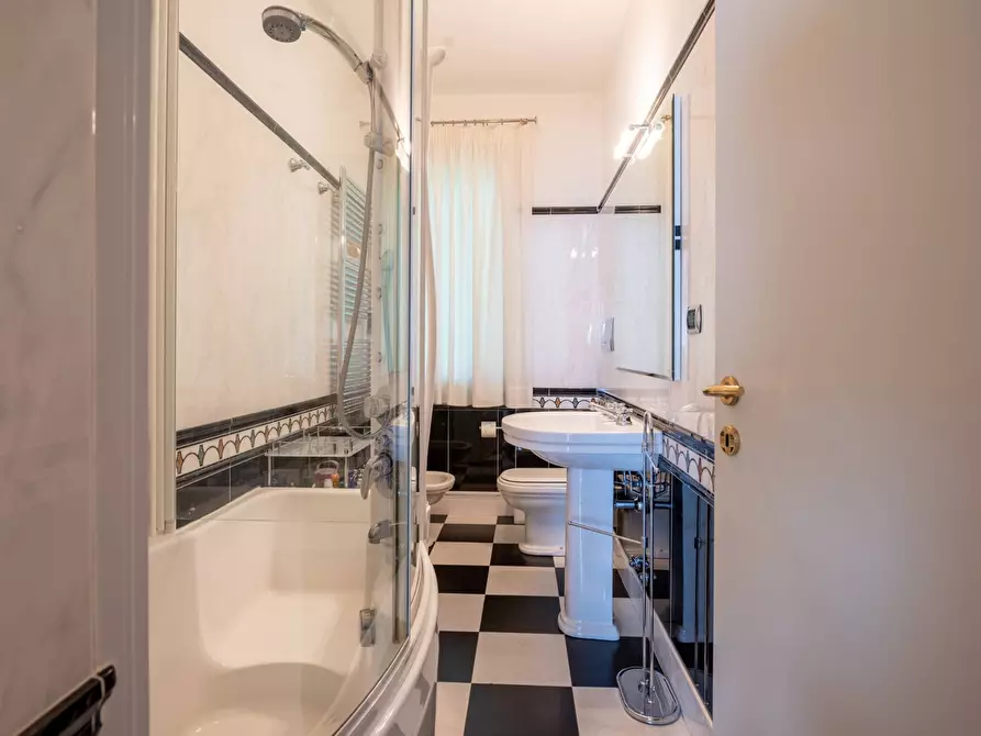 Immagine 24 di Villa in vendita  in via del laghetto 9 a Lavagna