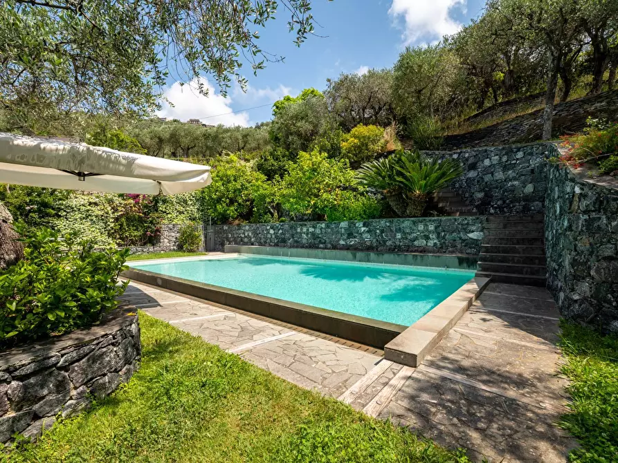 Immagine 4 di Villa in vendita  in via del laghetto 9 a Lavagna