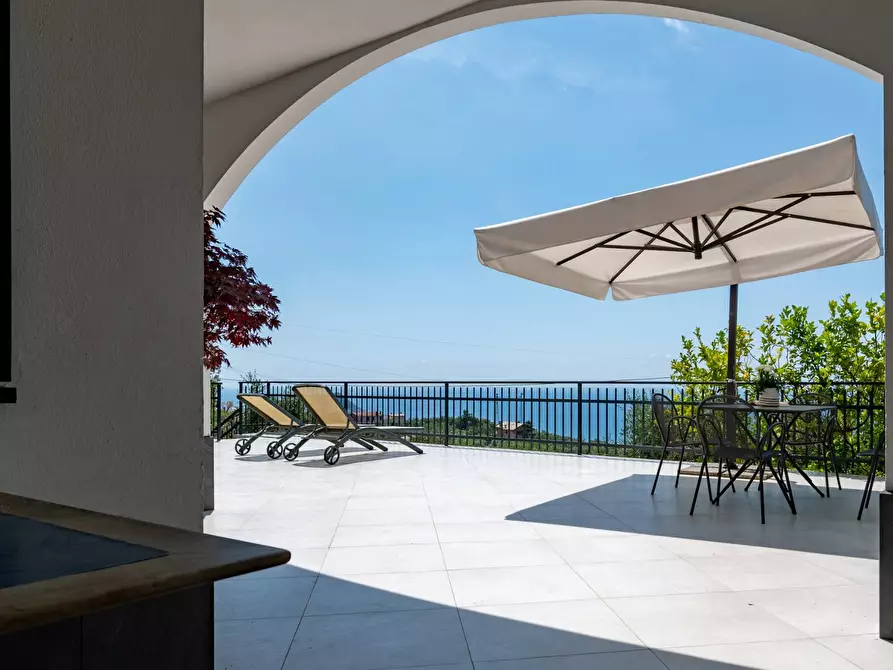 Immagine 34 di Villa in vendita  in via del laghetto 9 a Lavagna