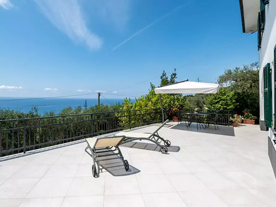 Immagine 36 di Villa in vendita  in via del laghetto 9 a Lavagna