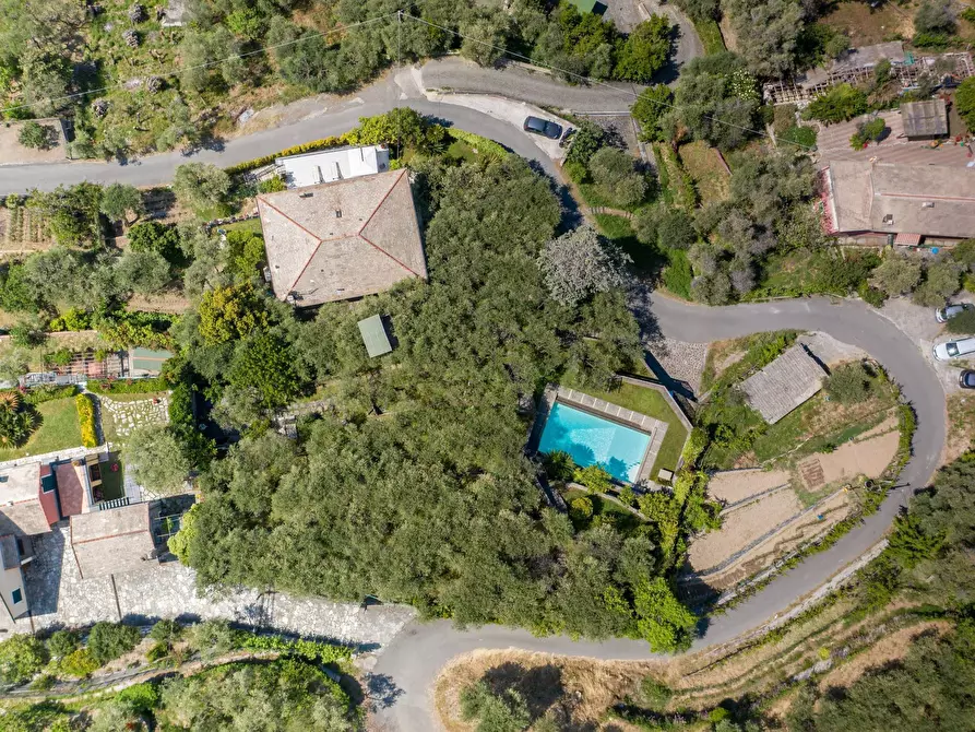 Immagine 41 di Villa in vendita  in via del laghetto 9 a Lavagna