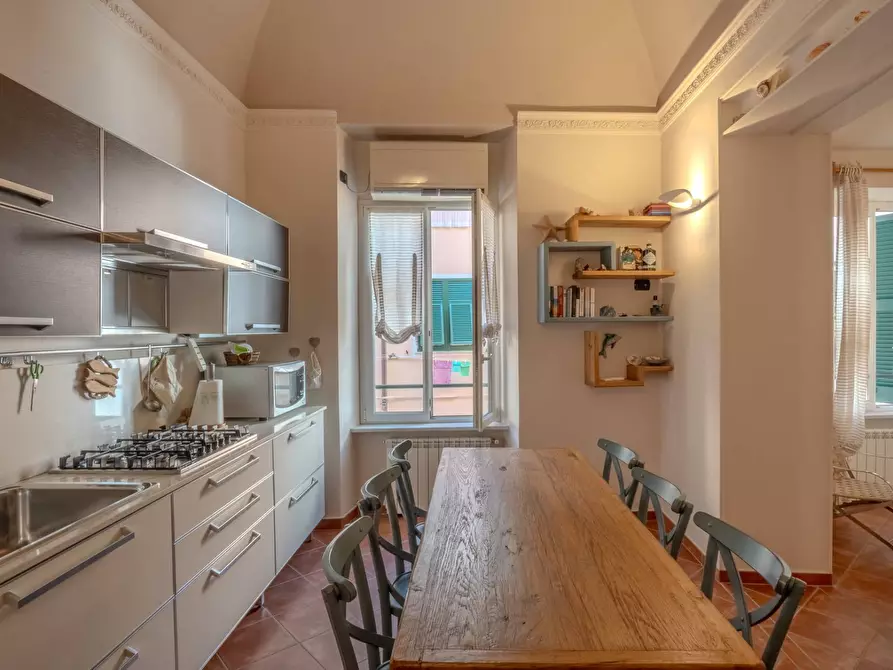 Immagine 2 di Appartamento in vendita  a Sestri Levante