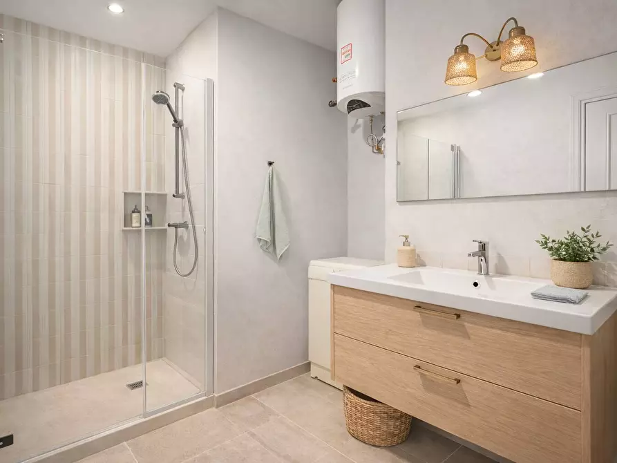 Immagine 3 di Appartamento in vendita  in Via Val Di Sole 27 a Rapallo