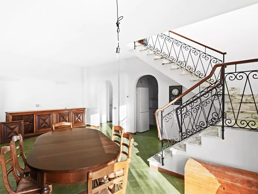 Immagine 5 di Villa in vendita  in Via Suea 75 a Lavagna