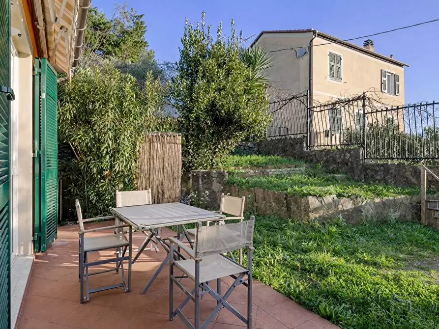 Immagine 20 di Villa in vendita  in Via Suea 75 a Lavagna