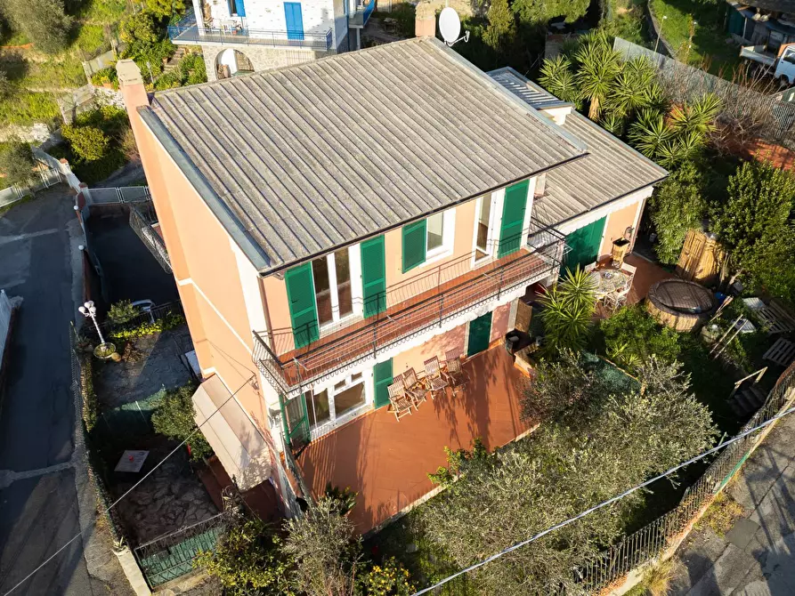 Immagine 25 di Villa in vendita  in Via Suea 75 a Lavagna