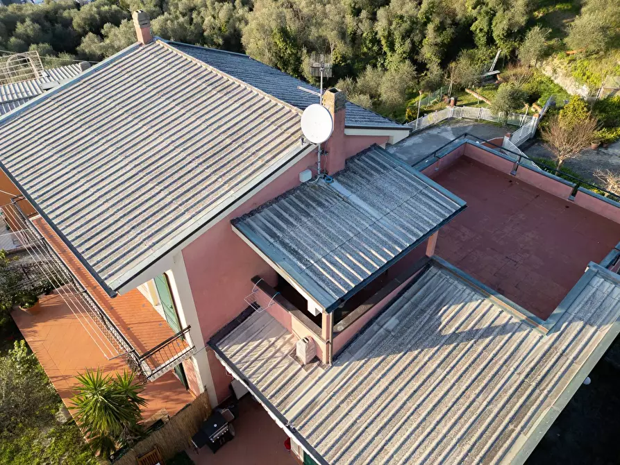 Immagine 28 di Villa in vendita  in Via Suea 75 a Lavagna