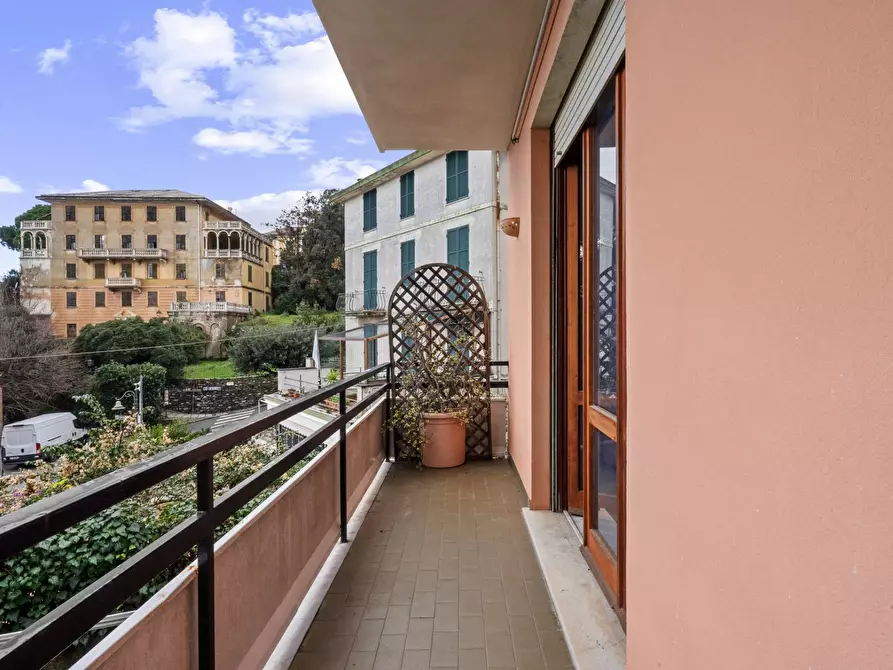 Immagine 3 di Appartamento in vendita  in Via Sam Benelli 43 a Rapallo