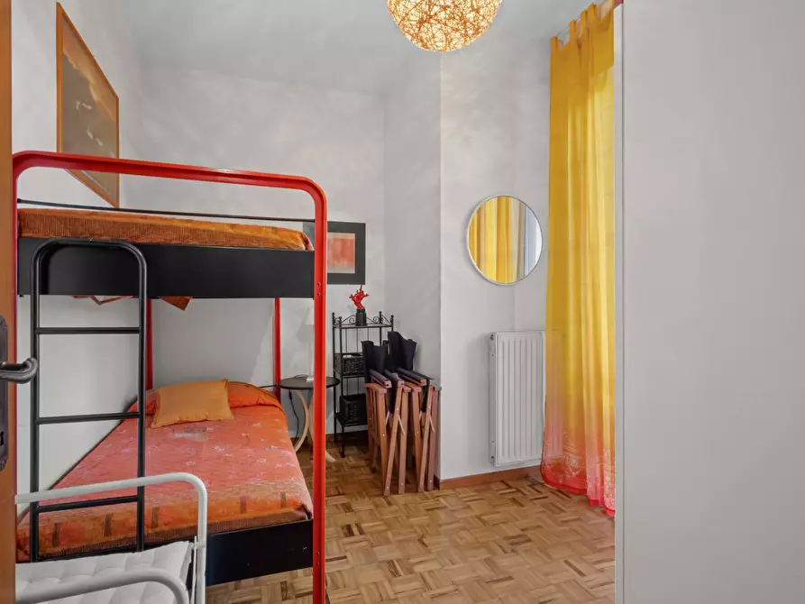 Immagine 9 di Appartamento in vendita  in Via Sam Benelli 43 a Rapallo