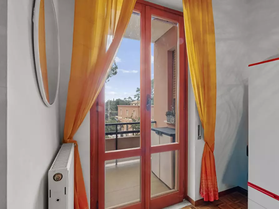 Immagine 10 di Appartamento in vendita  in Via Sam Benelli 43 a Rapallo