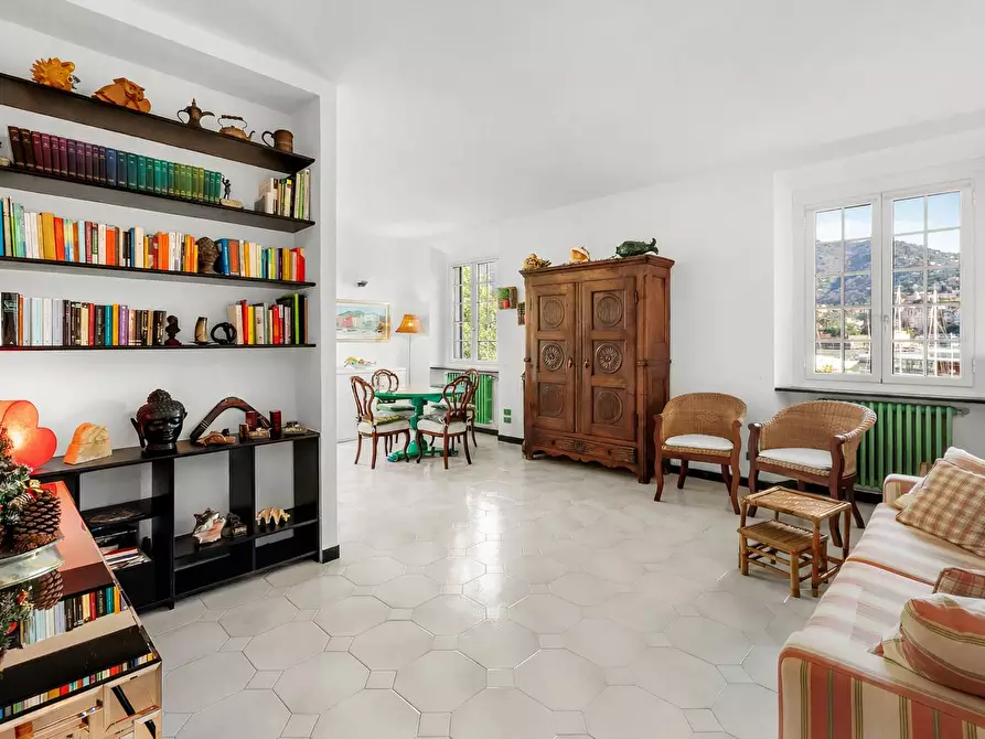 Immagine 4 di Appartamento in vendita  in Via San Michele 2 a Rapallo