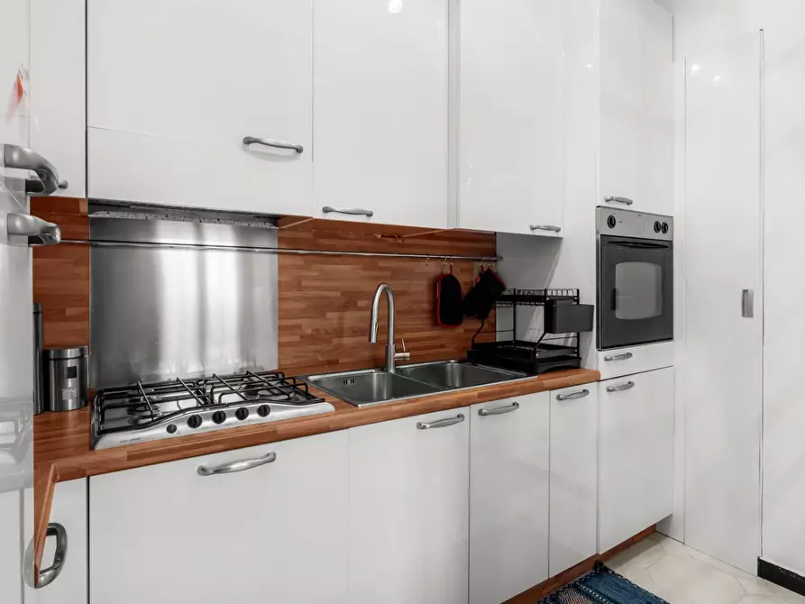 Immagine 7 di Appartamento in vendita  in Via San Michele 2 a Rapallo