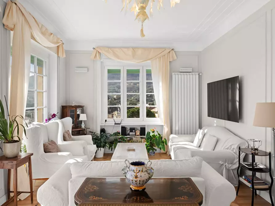 Immagine 5 di Appartamento in vendita  in Corso Nicolò Cuneo 43 a Rapallo