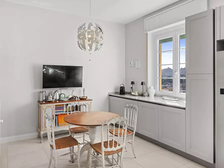 Immagine 16 di Appartamento in vendita  in Corso Nicolò Cuneo 43 a Rapallo