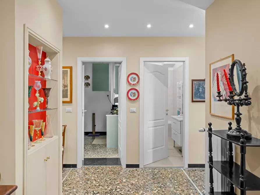 Immagine 13 di Appartamento in vendita  in Via Don Minzoni 15 a Rapallo