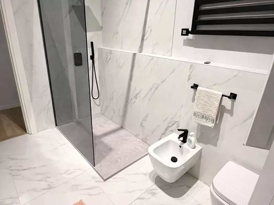 Immagine 13 di Appartamento in vendita  in Via Don Minzoni 15 a Rapallo