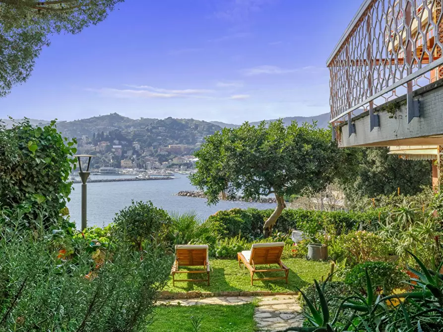 Immagine 2 di Appartamento in vendita  in Via Aurelia di Levante 95 a Rapallo