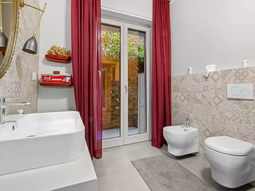 Immagine 19 di Appartamento in vendita  in Via Aurelia di Levante 95 a Rapallo