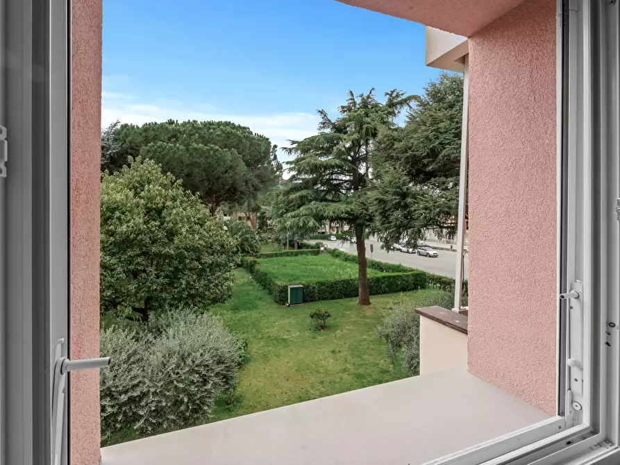 Immagine 4 di Appartamento in vendita  in Viale Negrotto Cambiaso 47 a Sestri Levante