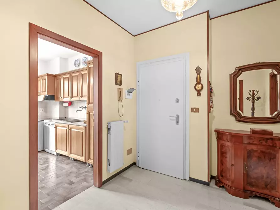 Immagine 6 di Appartamento in vendita  in Viale Negrotto Cambiaso 47 a Sestri Levante