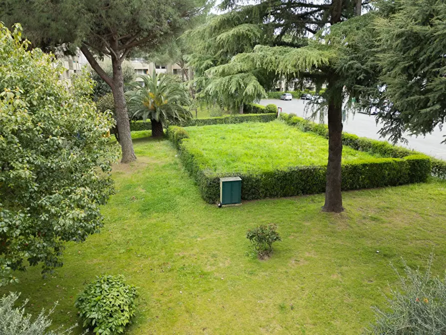 Immagine 23 di Appartamento in vendita  in Viale Negrotto Cambiaso 47 a Sestri Levante