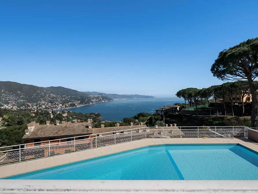 Immagine 1 di Appartamento in vendita  in Via Pietrafredda 41 a Rapallo