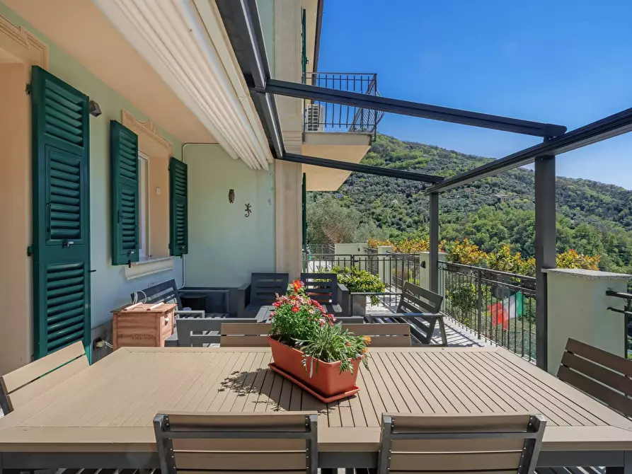 Immagine 34 di Villa in vendita  in via belvedere 18 a Avegno