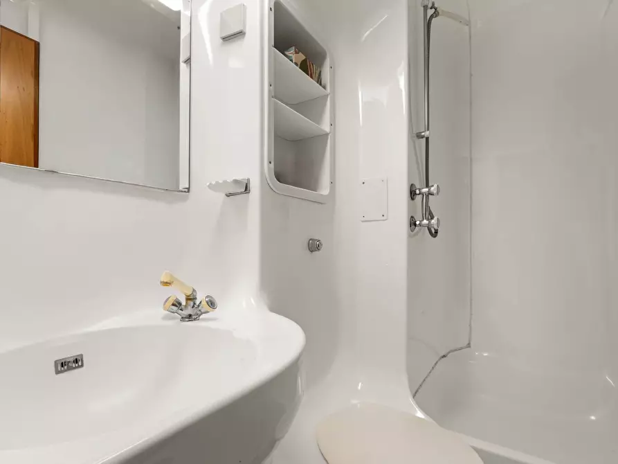 Immagine 33 di Appartamento in vendita  in LOCALITÀ PARCO TIGULLIO 13 a Zoagli