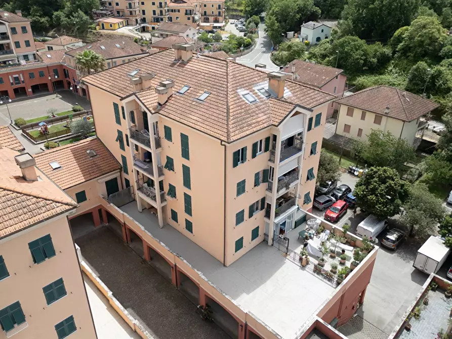 Immagine 3 di Appartamento in vendita  in Piazza Aldo Moro 21 a Avegno