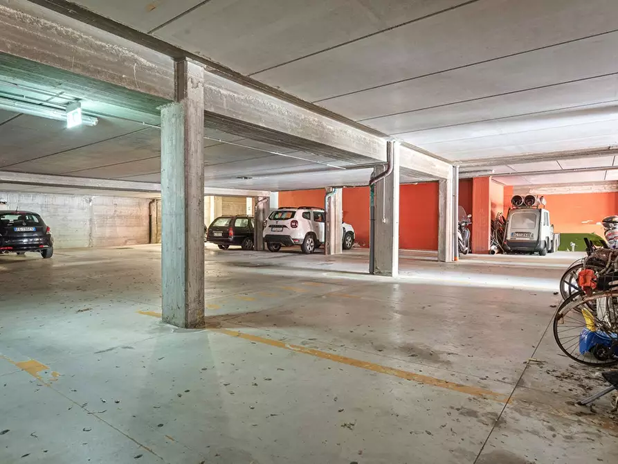 Immagine 17 di Appartamento in vendita  in Piazza Aldo Moro 21 a Avegno