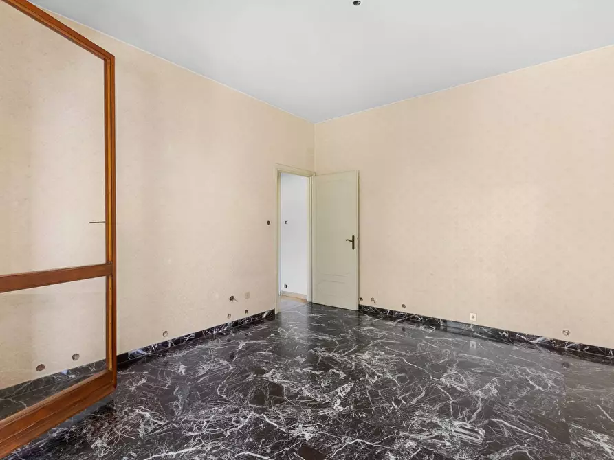 Immagine 9 di Appartamento in vendita  in Corso Italia 28 a Genova