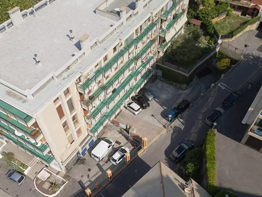 Immagine 15 di Appartamento in vendita  in Corso Italia 28 a Genova