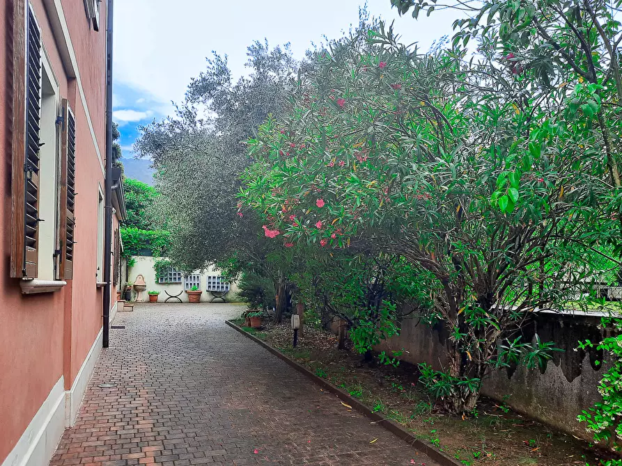 Immagine 61 di Casa semindipendente in vendita  in Via Costalunga 290 a Brescia