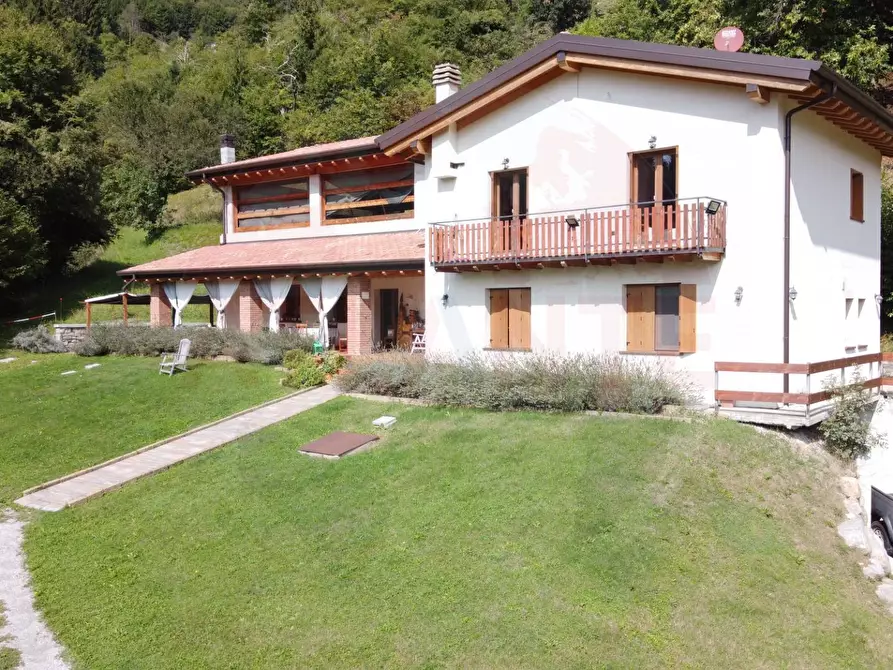 Immagine 7 di Rustico / casale in vendita  in via Rucca a Zone