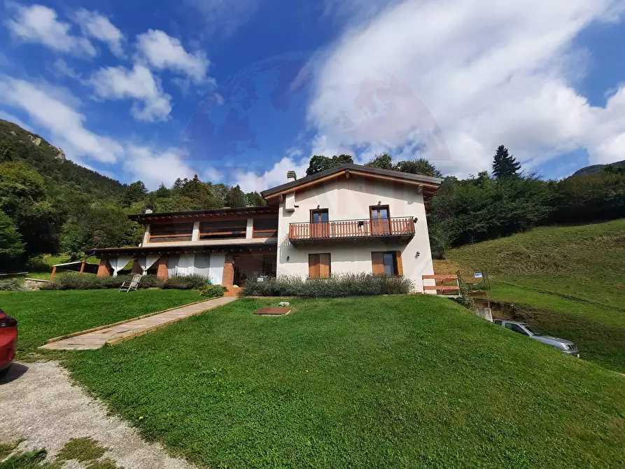 Immagine 16 di Rustico / casale in vendita  in via Rucca a Zone