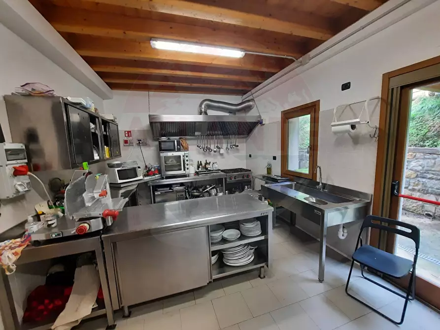 Immagine 28 di Rustico / casale in vendita  in via Rucca a Zone