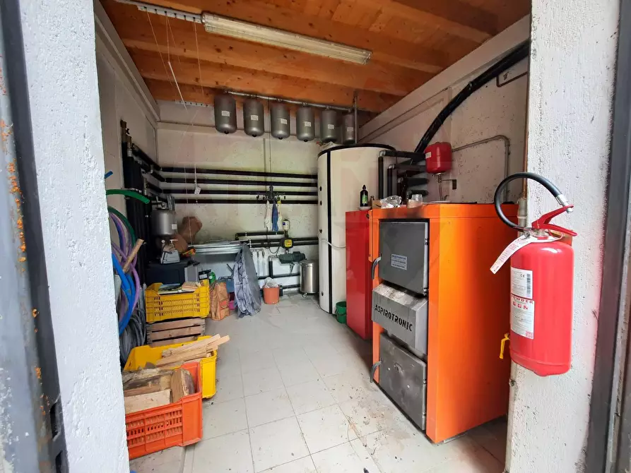 Immagine 36 di Rustico / casale in vendita  in via Rucca a Zone