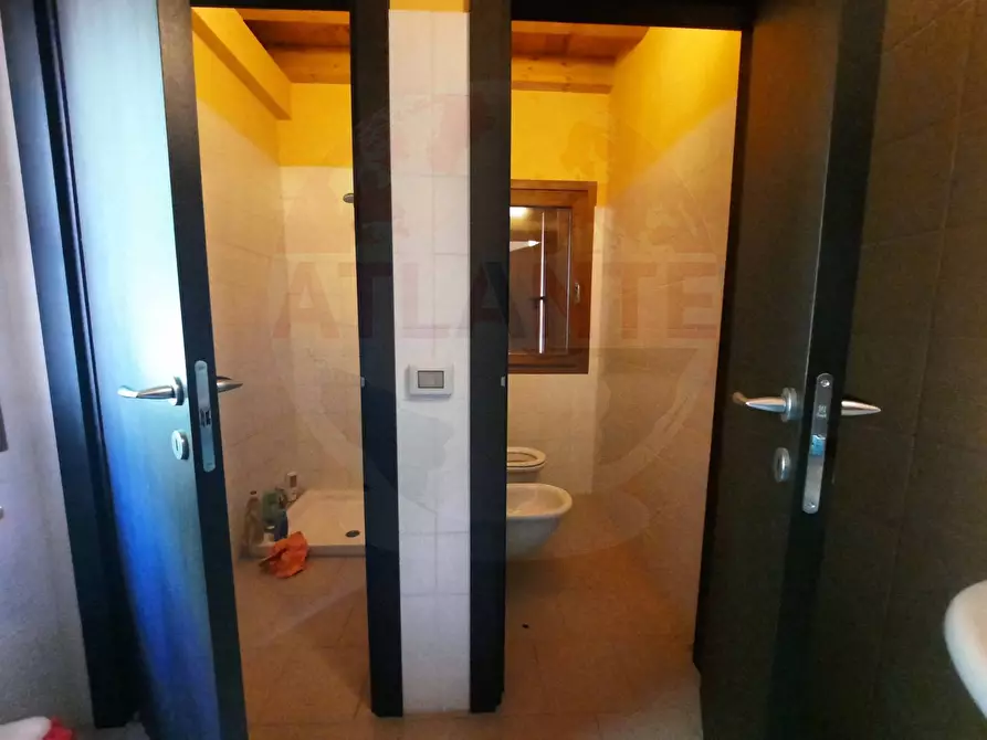 Immagine 39 di Rustico / casale in vendita  in via Rucca a Zone