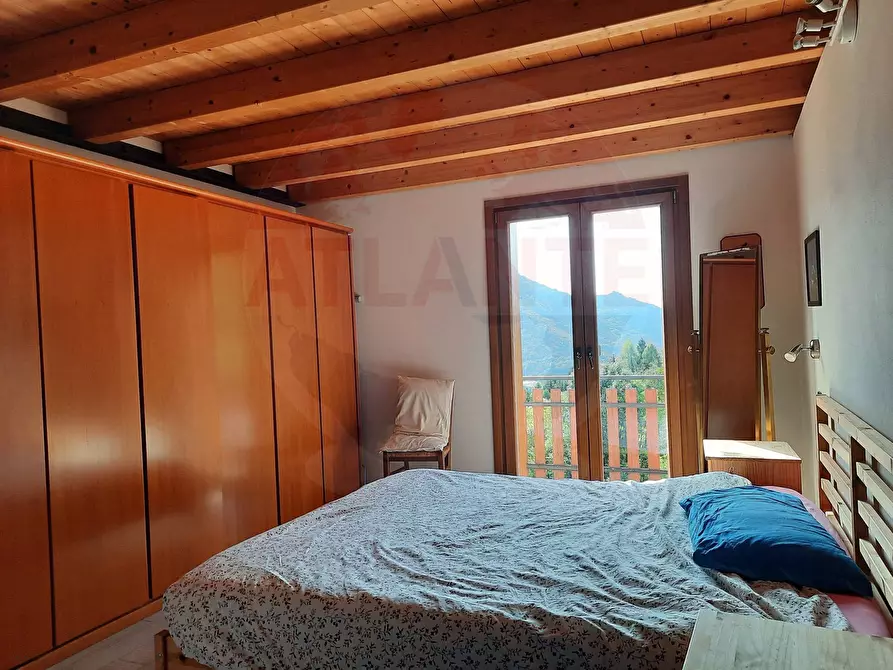 Immagine 44 di Rustico / casale in vendita  in via Rucca a Zone