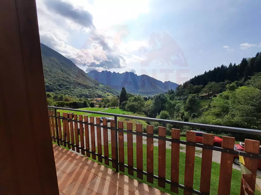 Immagine 49 di Rustico / casale in vendita  in via Rucca a Zone