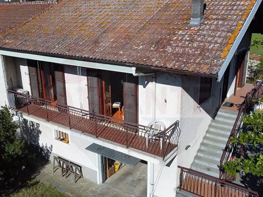 Immagine 6 di Casa semindipendente in vendita  in Regione Isole 11 a Alice Bel Colle