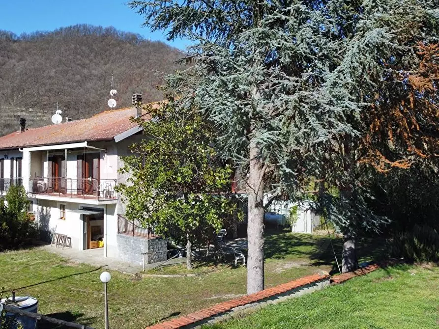 Immagine 24 di Casa semindipendente in vendita  in Regione Isole 11 a Alice Bel Colle