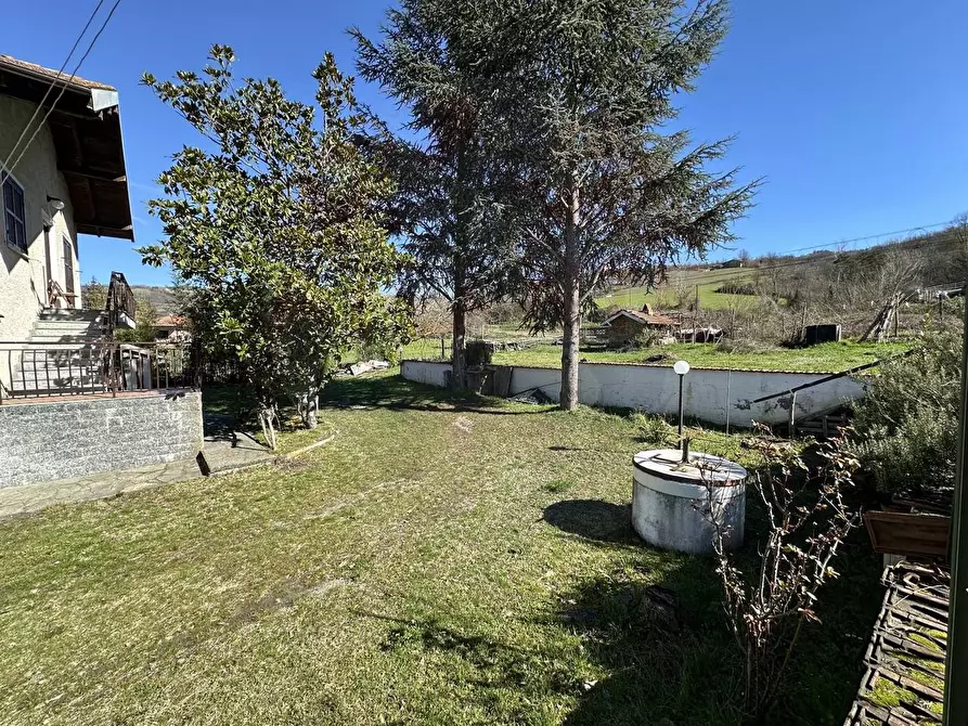 Immagine 23 di Casa semindipendente in vendita  in Regione Isole 11 a Alice Bel Colle